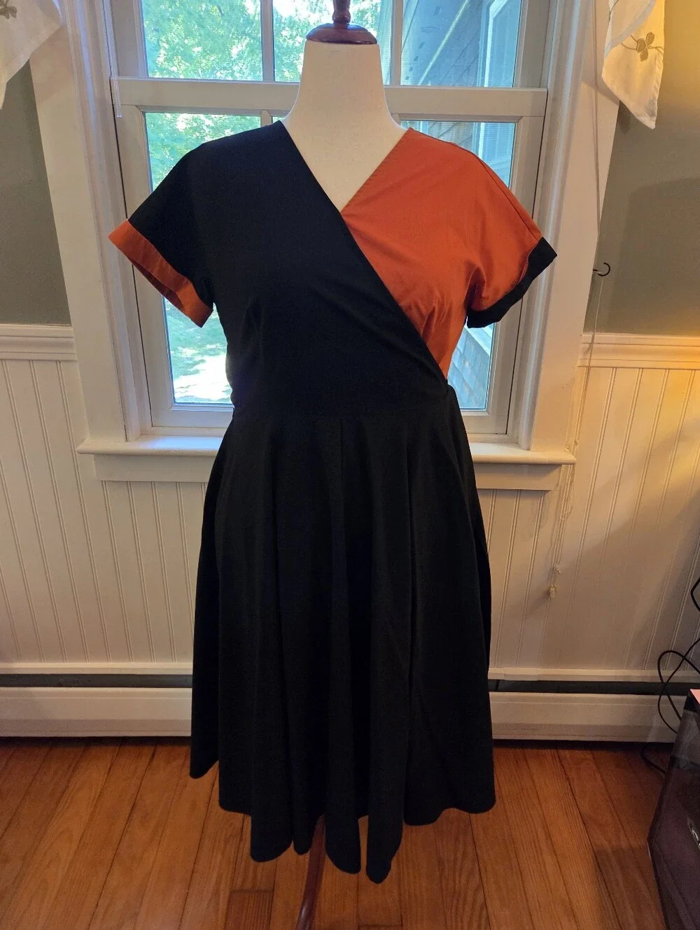 Lively Ghosts The Great Pumpkin Dress - Picture 9 of 12